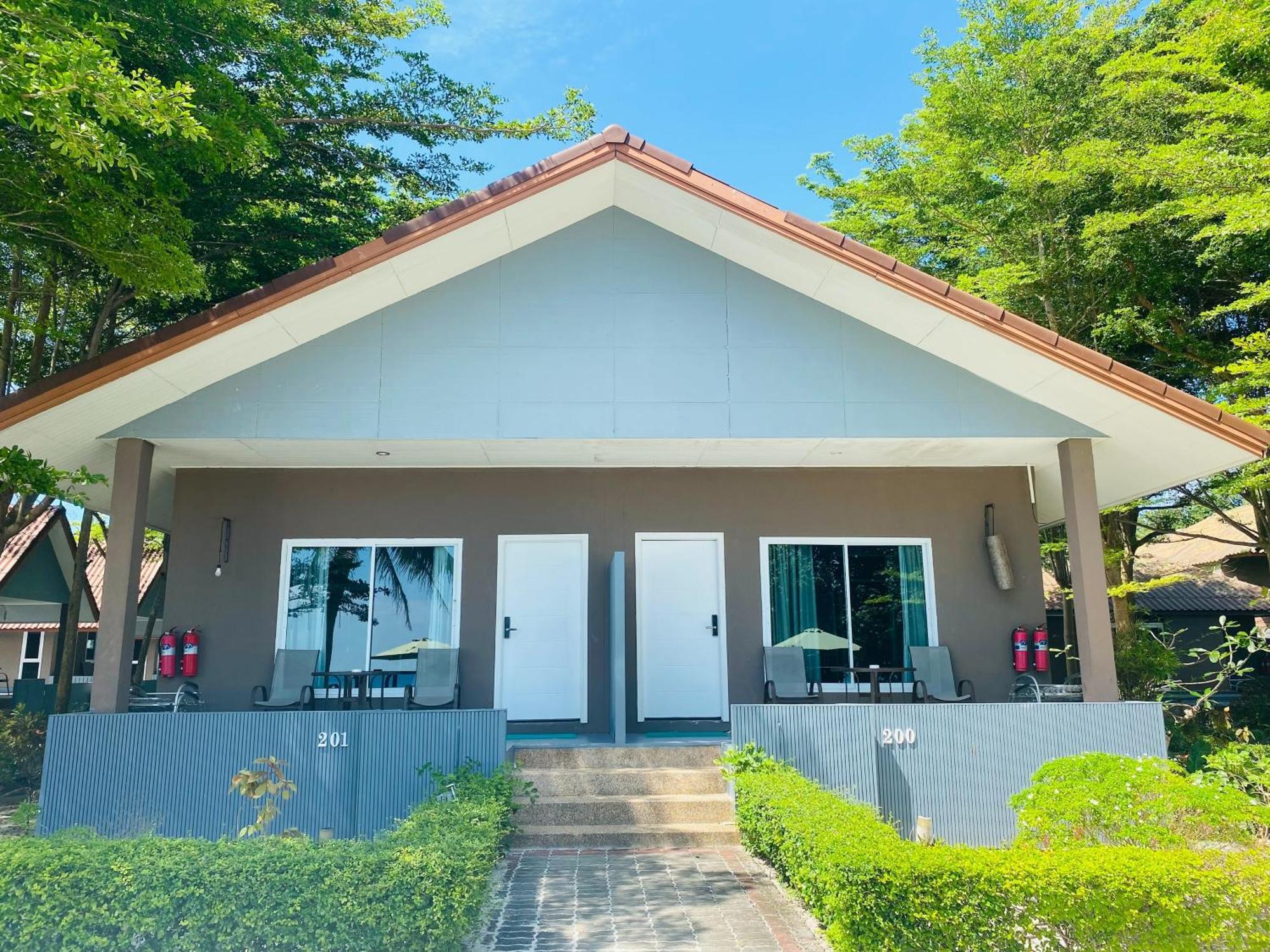 सहारा Bella Vista 3*